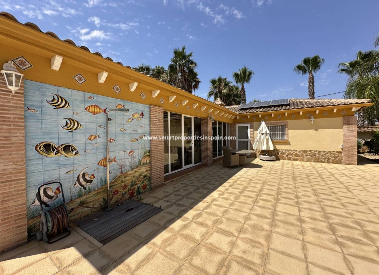 Reventa - Casa de campo - Catral