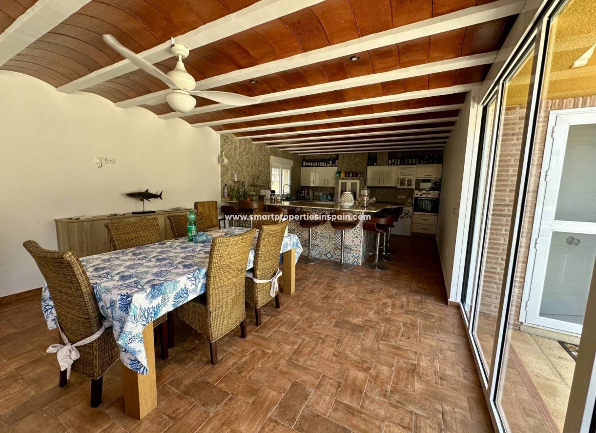 Reventa - Casa de campo - Catral