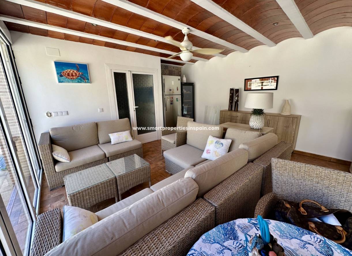 Reventa - Casa de campo - Catral