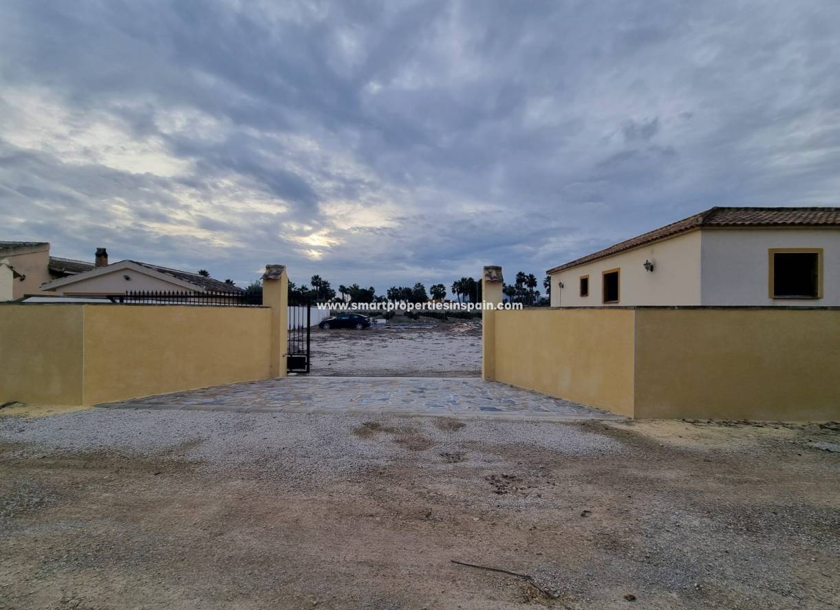 Reventa - Chalet Independiente - Catral