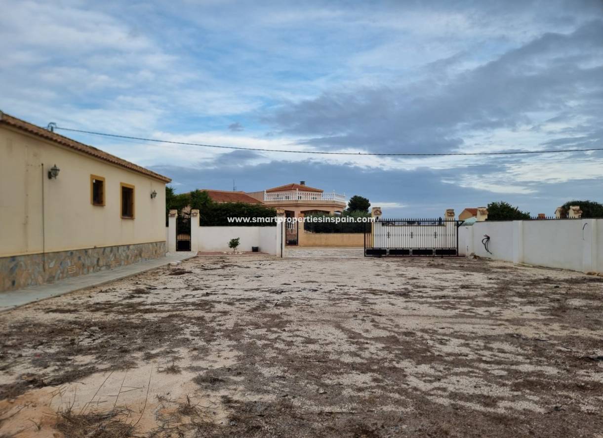 Reventa - Chalet Independiente - Catral