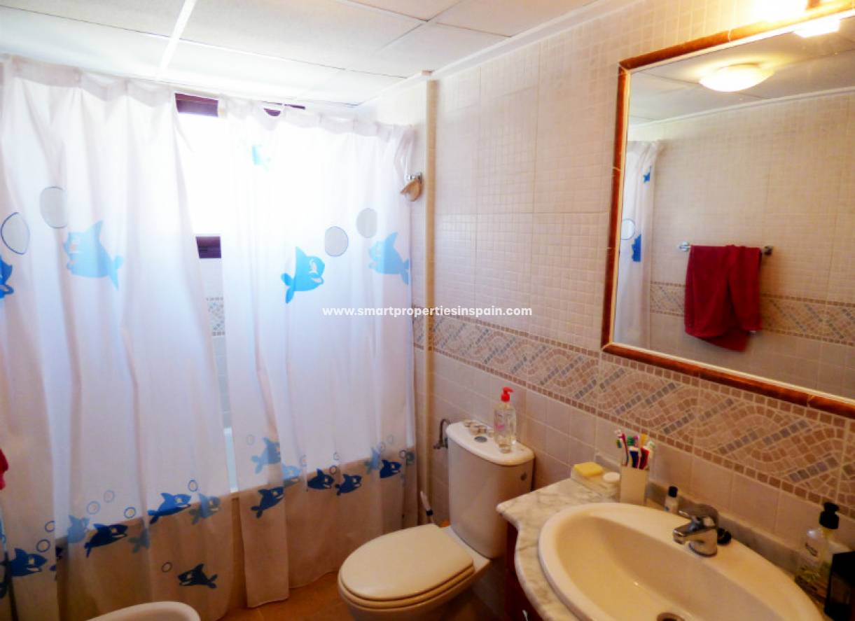 Reventa - Chalet Independiente - La Marina - Urbanización La Marina