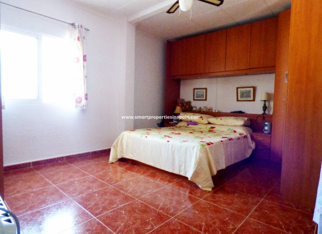 Reventa - Chalet Independiente - La Marina - Urbanización La Marina