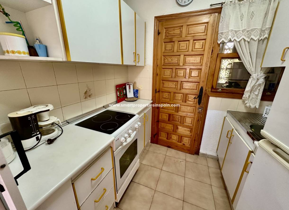 Reventa - Chalet Independiente - La Marina - Urbanización La Marina