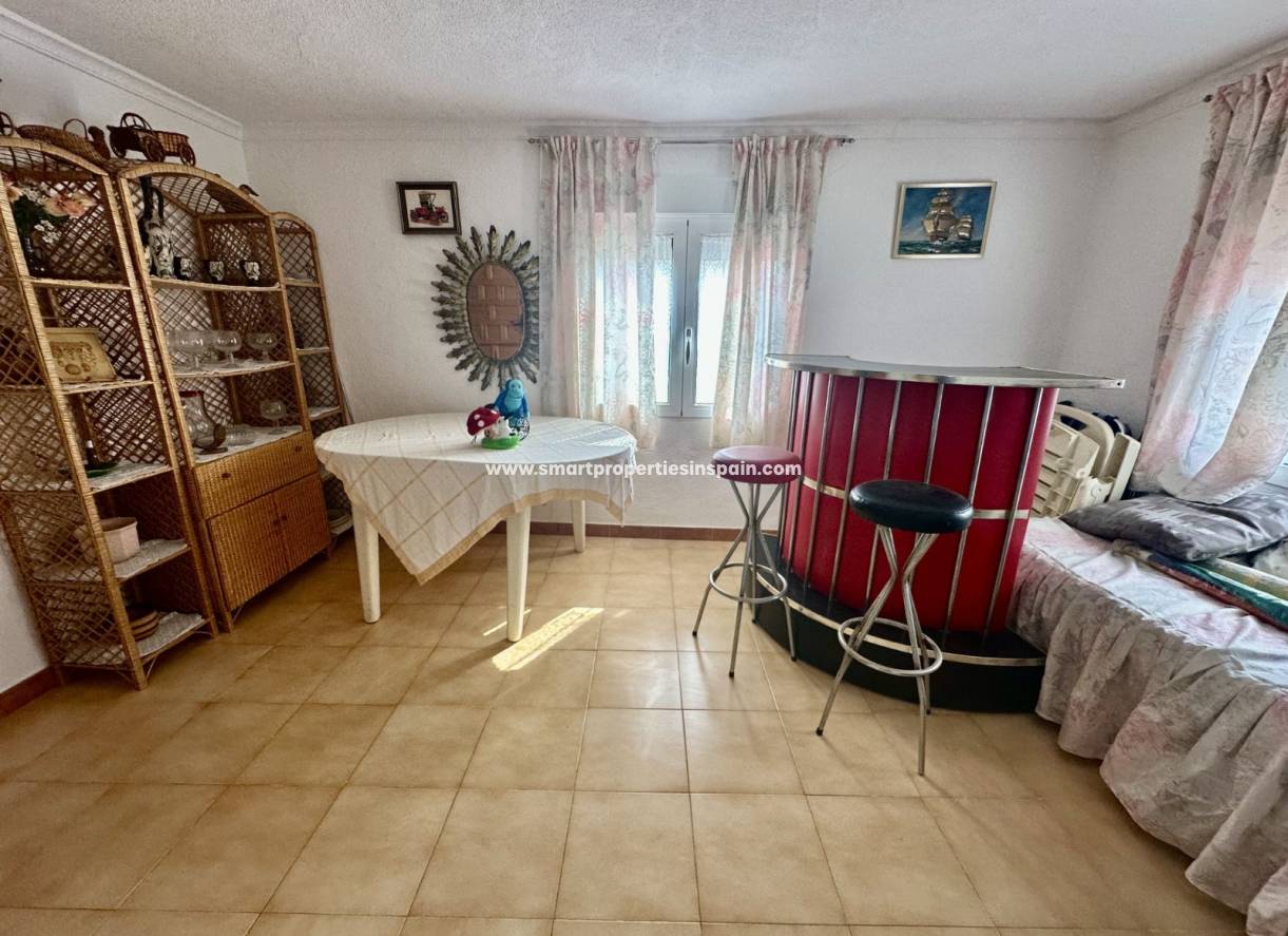 Reventa - Chalet Independiente - La Marina - Urbanización La Marina