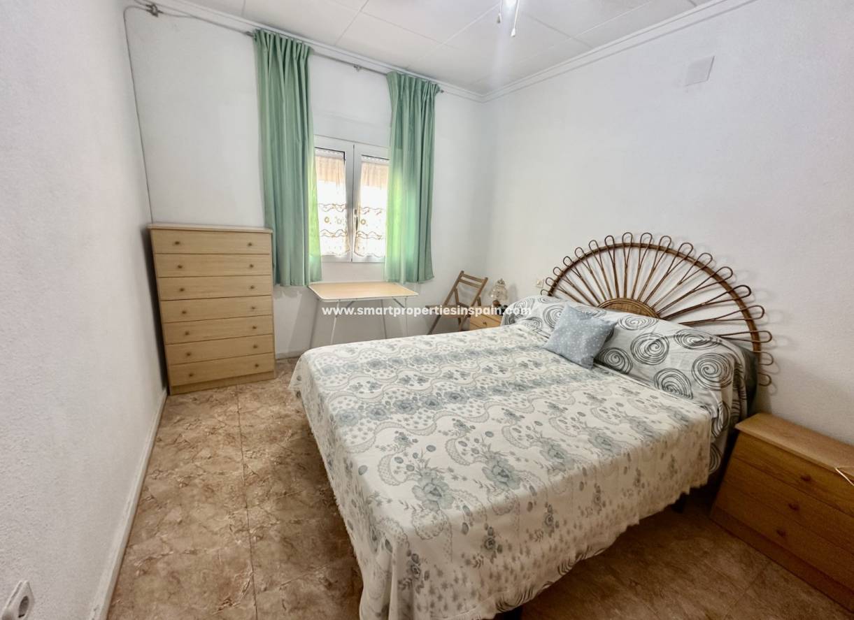Reventa - Chalet Independiente - La Marina - Urbanización La Marina