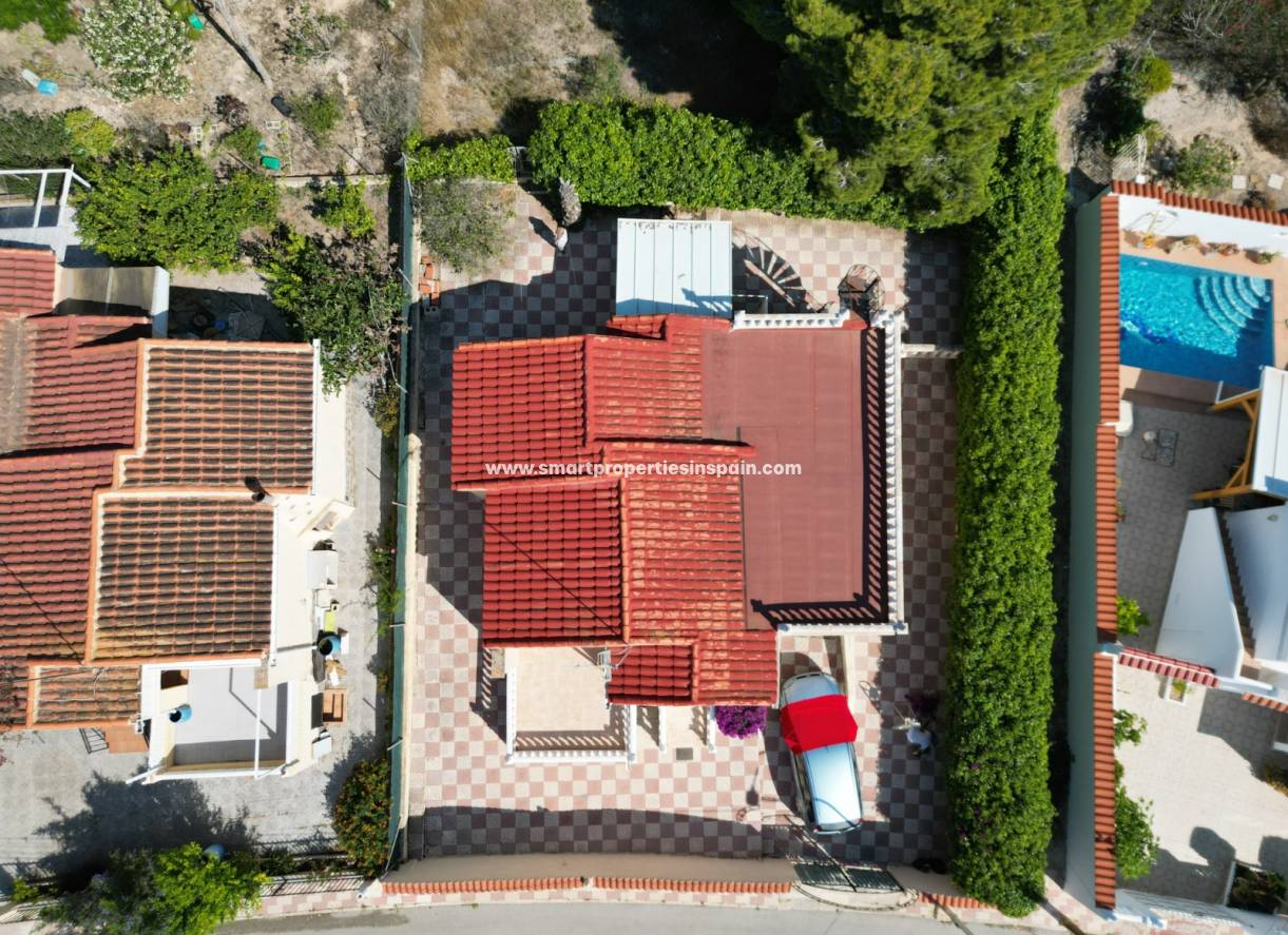 Reventa - Chalet Independiente - La Marina - Urbanización La Marina