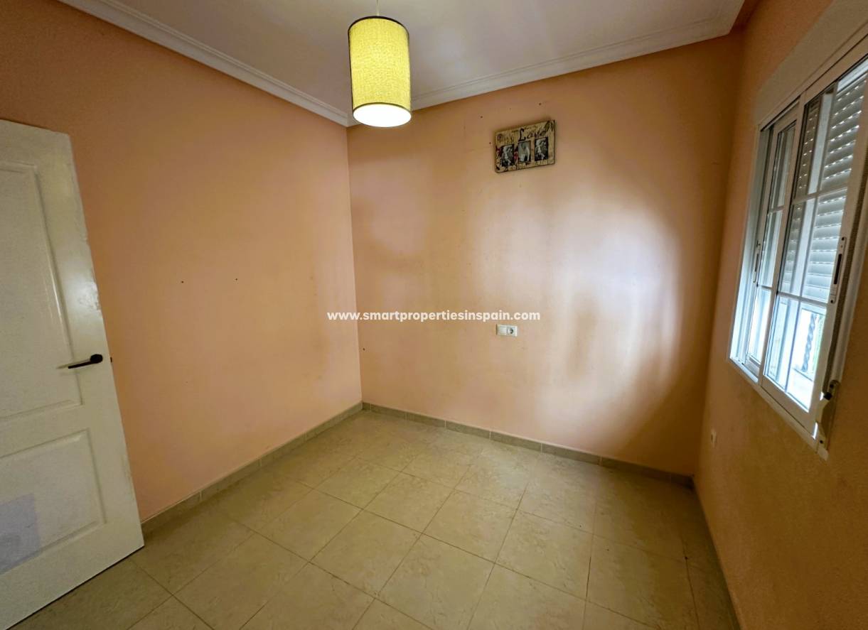 Reventa - Chalet Independiente - La Marina - Urbanización La Marina