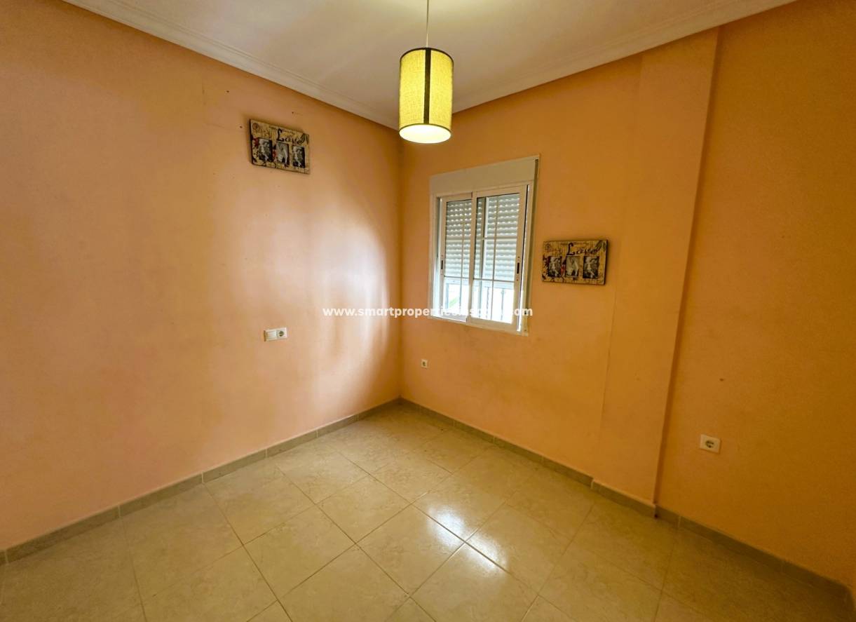 Reventa - Chalet Independiente - La Marina - Urbanización La Marina