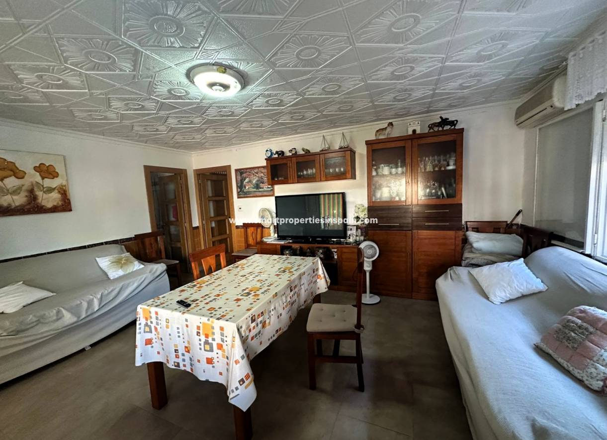 Reventa - Chalet Independiente - La Marina - Urbanización La Marina