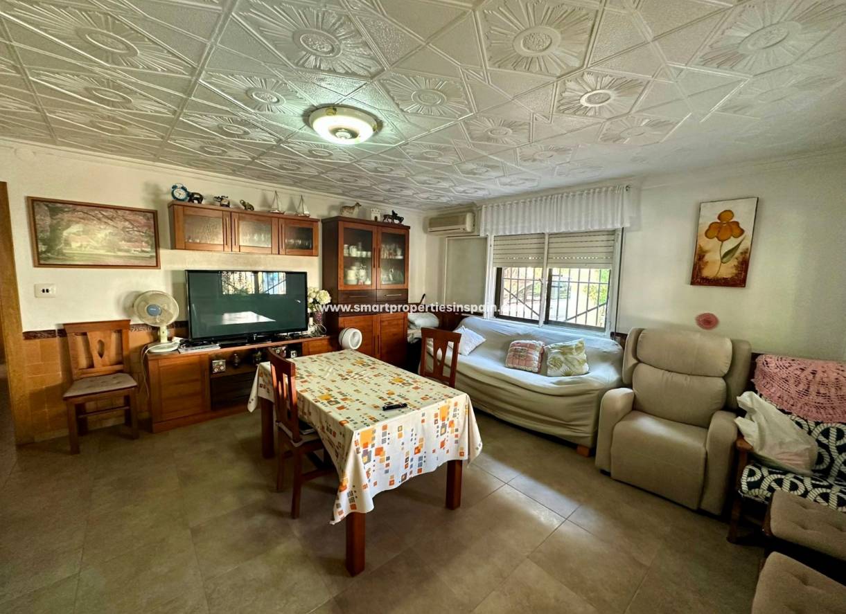 Reventa - Chalet Independiente - La Marina - Urbanización La Marina
