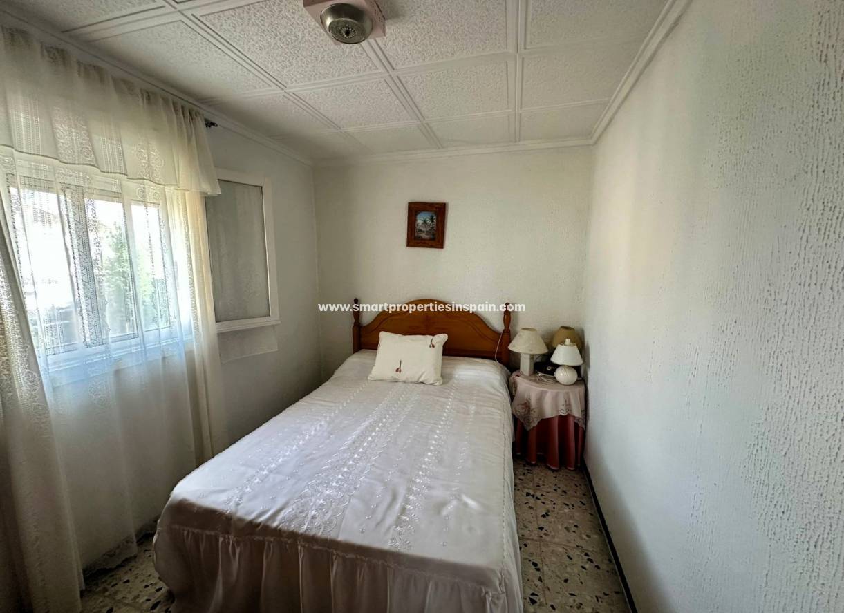 Reventa - Chalet Independiente - La Marina - Urbanización La Marina