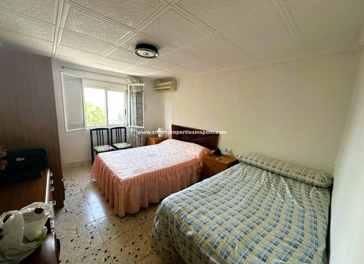 Reventa - Chalet Independiente - La Marina - Urbanización La Marina