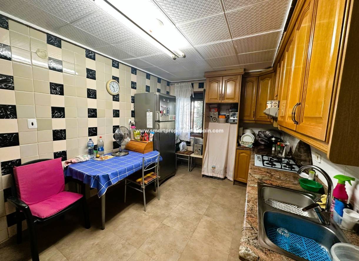 Reventa - Chalet Independiente - La Marina - Urbanización La Marina
