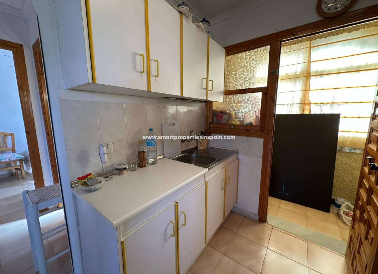 Reventa - Chalet Independiente - La Marina - Urbanización La Marina