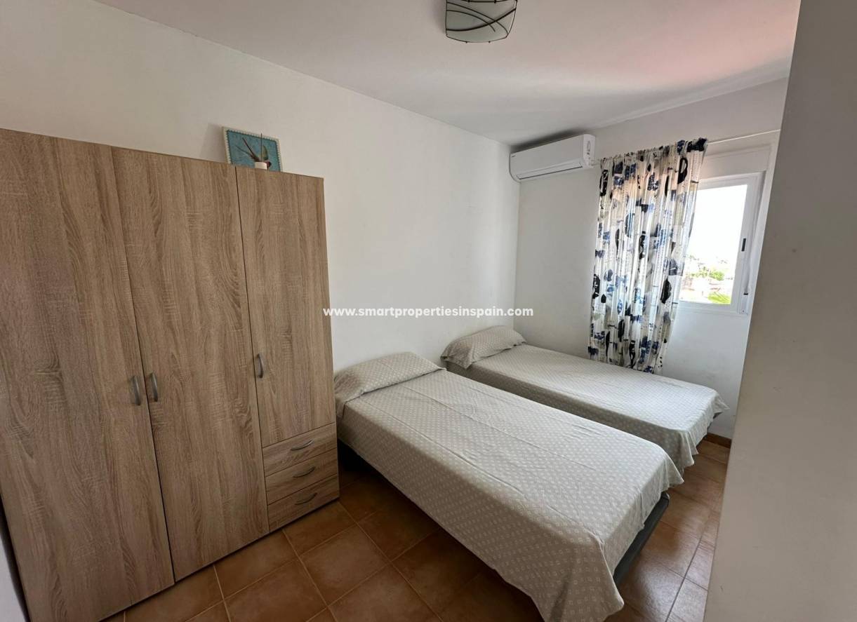 Reventa - Chalet Independiente - La Marina - Urbanización La Marina