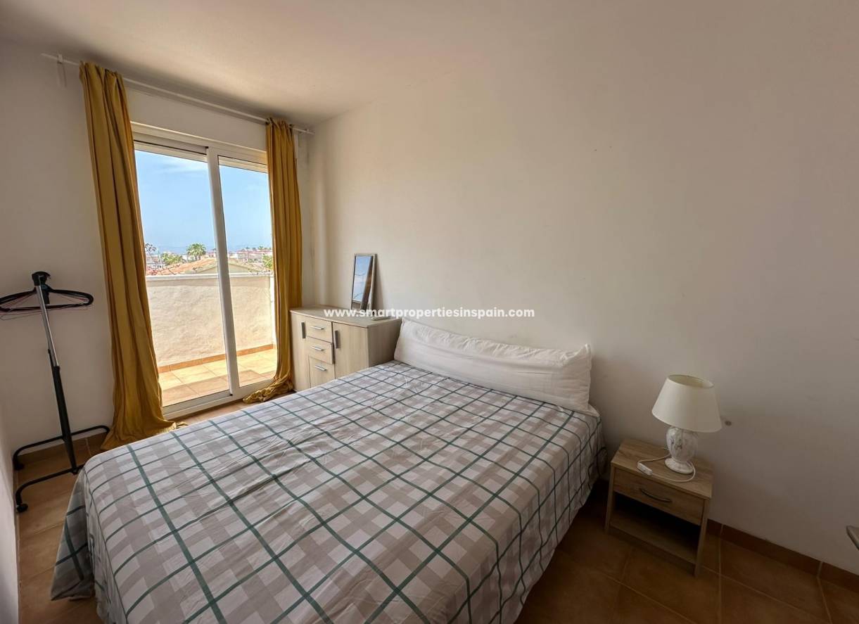 Reventa - Chalet Independiente - La Marina - Urbanización La Marina