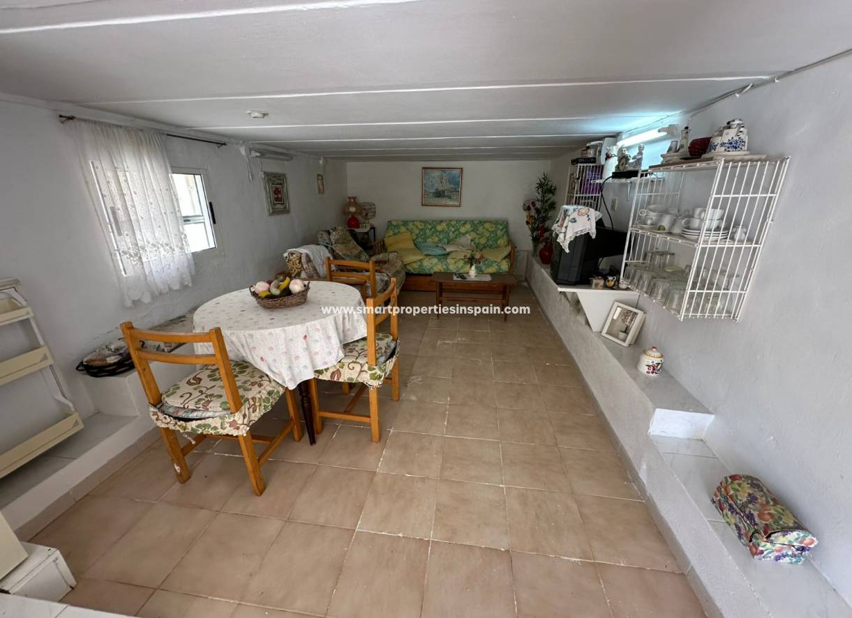 Reventa - Chalet Independiente - La Marina - Urbanización La Marina