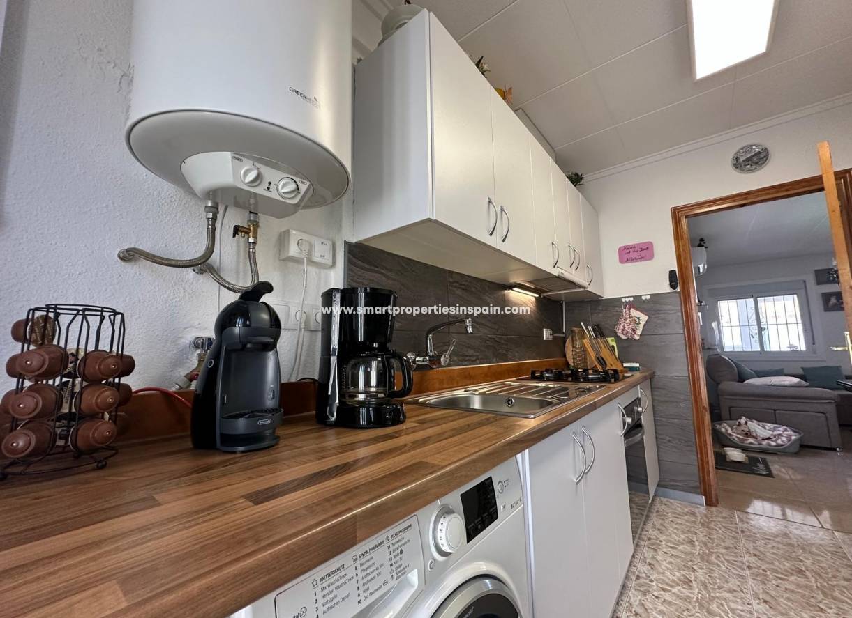 Reventa - Chalet Independiente - La Marina - Urbanización La Marina