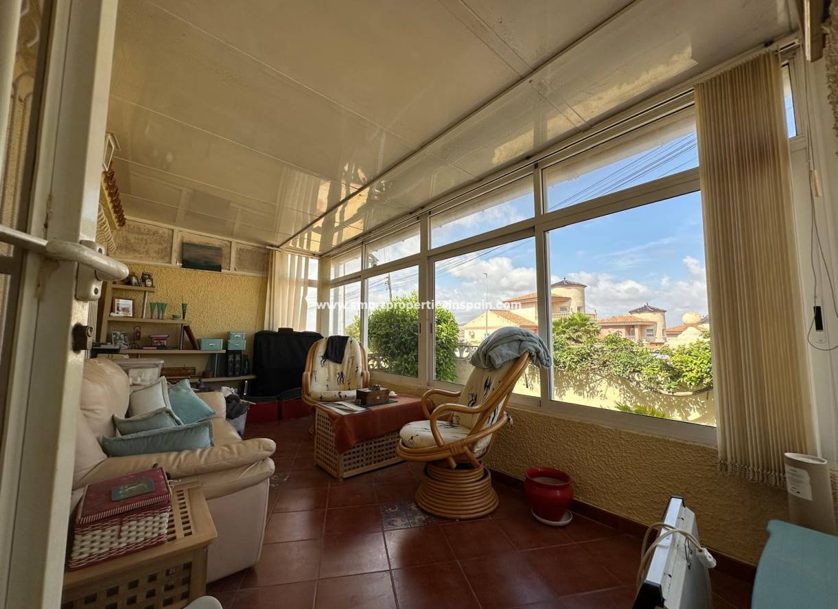 Reventa - Chalet Independiente - La Marina - Urbanización La Marina