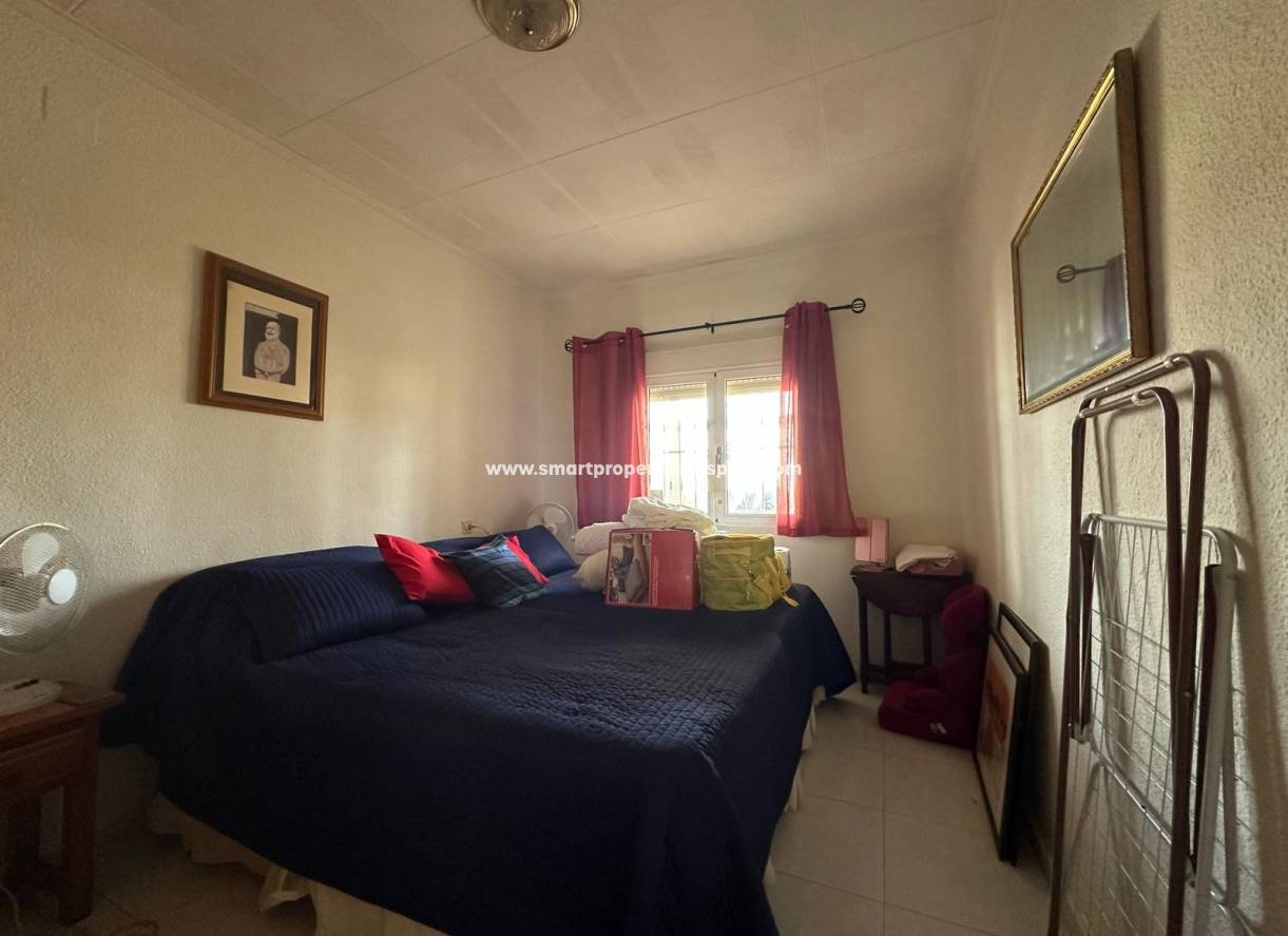 Reventa - Chalet Independiente - La Marina - Urbanización La Marina