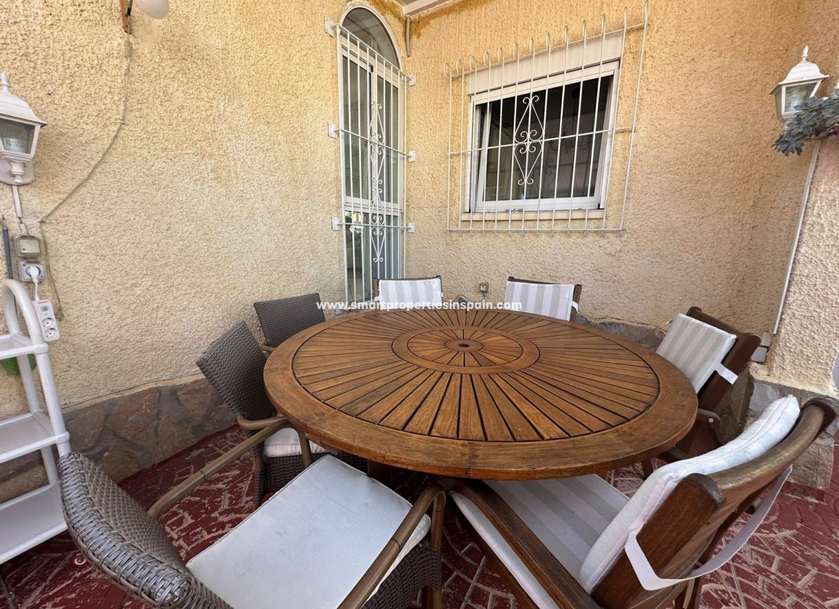Reventa - Chalet Independiente - La Marina - Urbanización La Marina