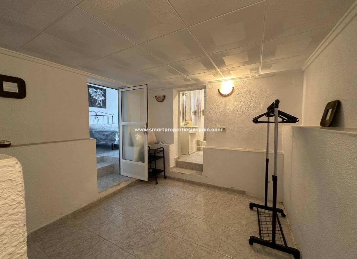 Reventa - Chalet Independiente - La Marina - Urbanización La Marina