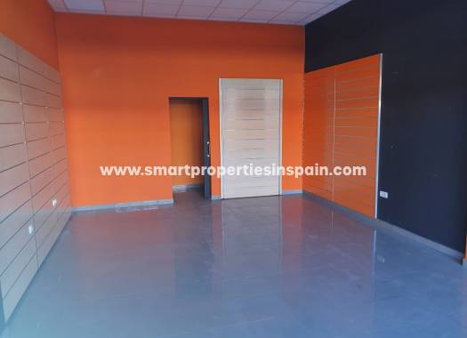 Reventa - Comercial - La Marina - Urbanización La Marina