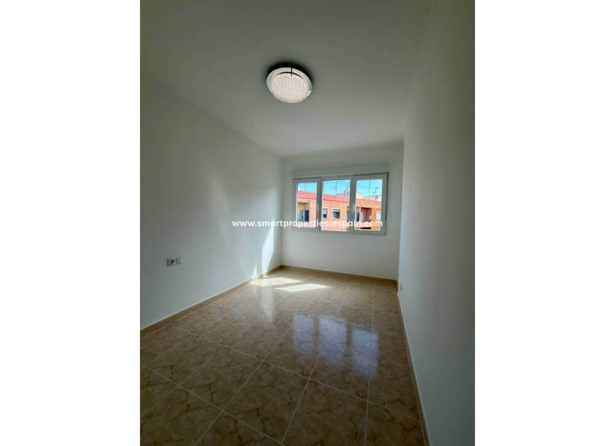 Reventa - Piso - Rojales - Central