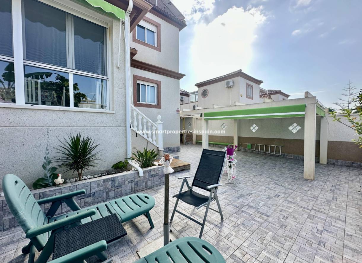 Reventa - Quad Villa - La Marina - Urbanización La Marina