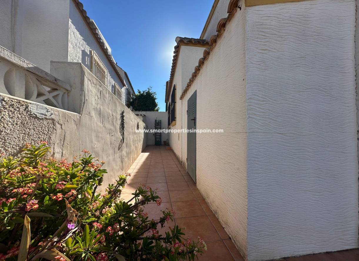 Reventa - Quad Villa - La Marina - Urbanización La Marina