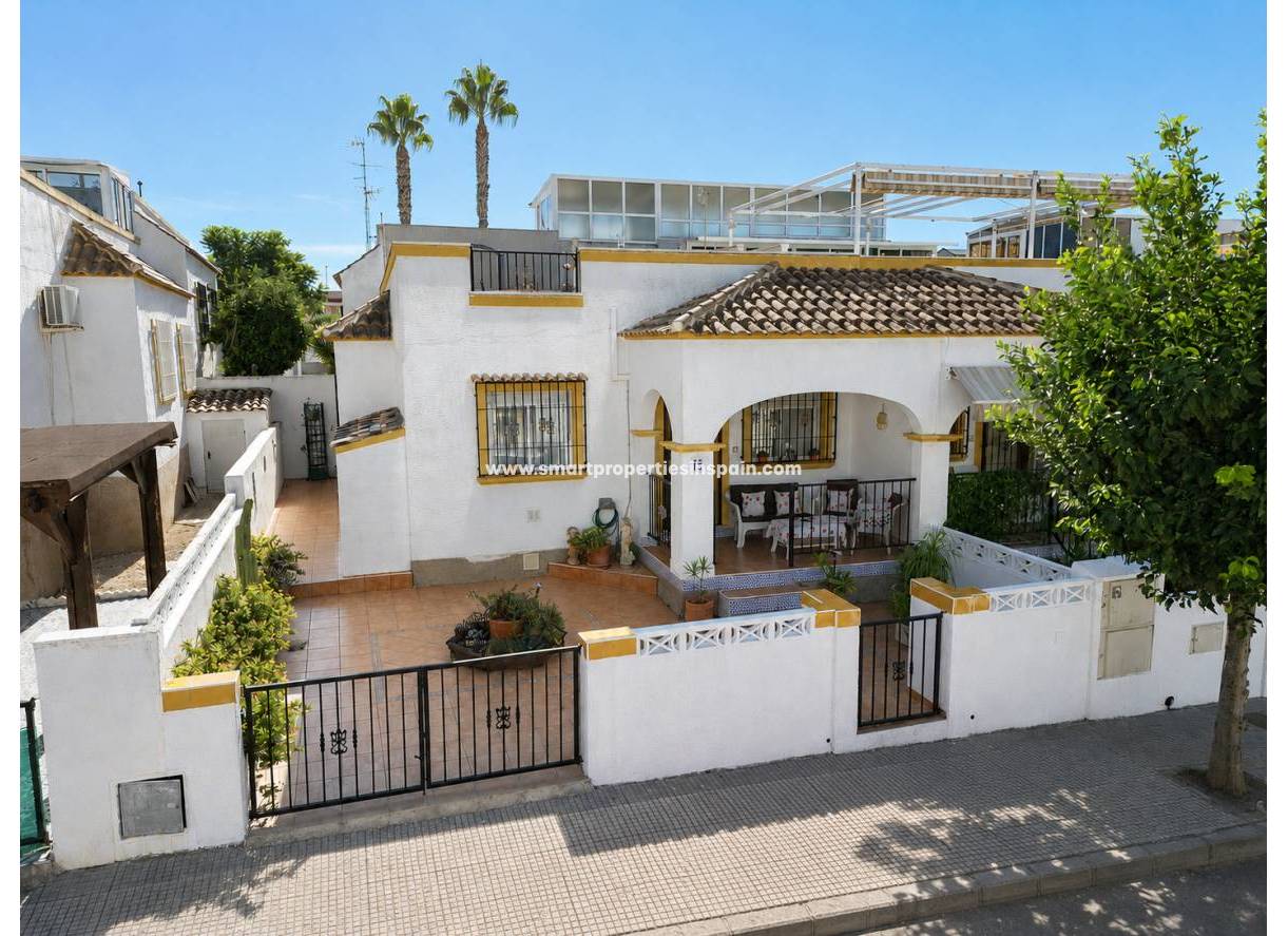 Reventa - Quad Villa - La Marina - Urbanización La Marina