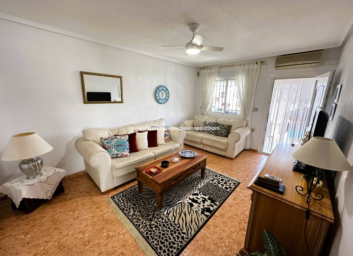 Reventa - Semi Detached Villa - La Marina - Urbanización La Marina