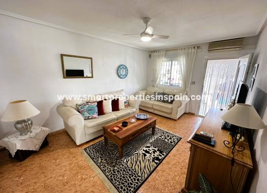 Reventa - Semi Detached Villa - La Marina - Urbanización La Marina