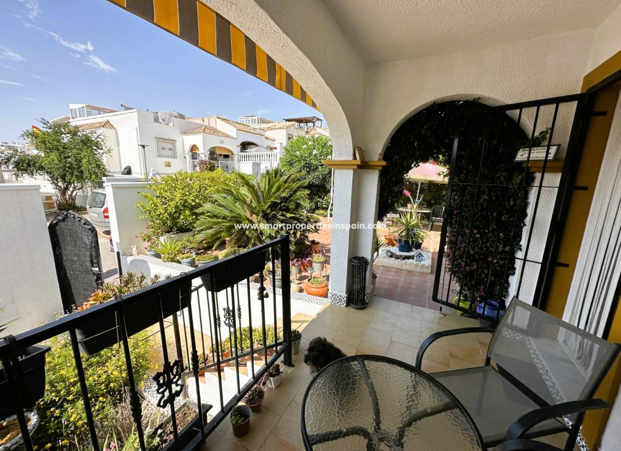 Reventa - Semi Detached Villa - La Marina - Urbanización La Marina