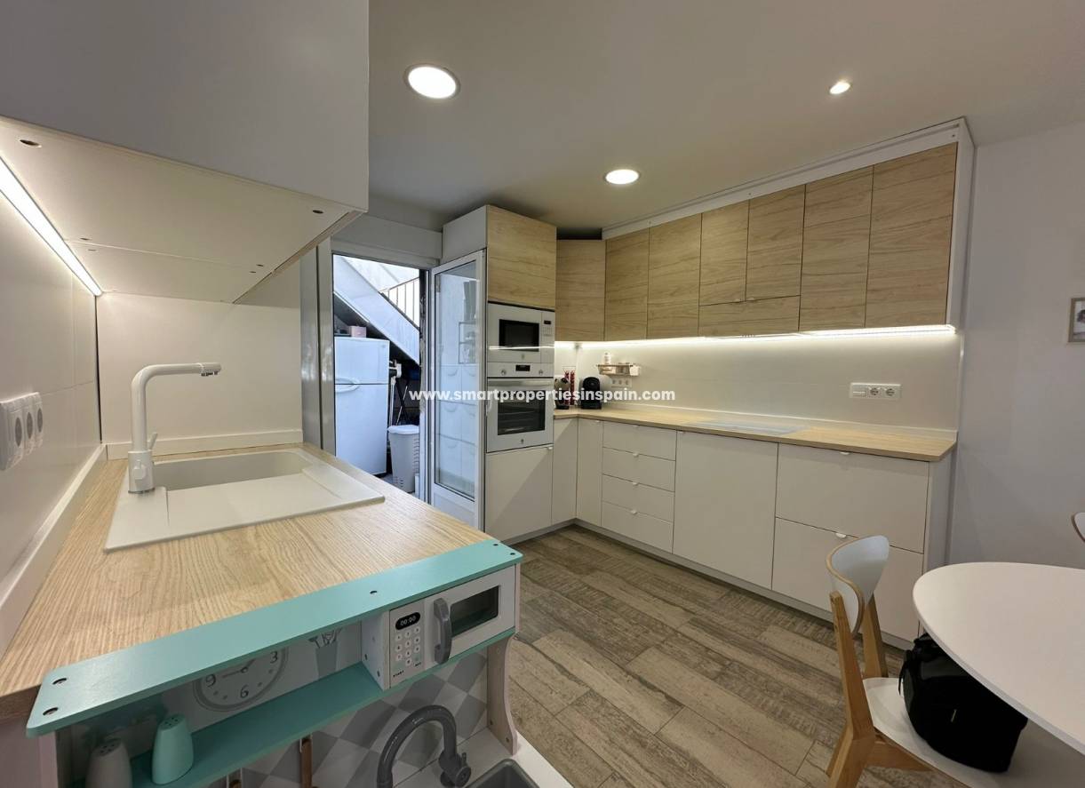 Reventa - Semi Detached Villa - La Marina - Urbanización La Marina