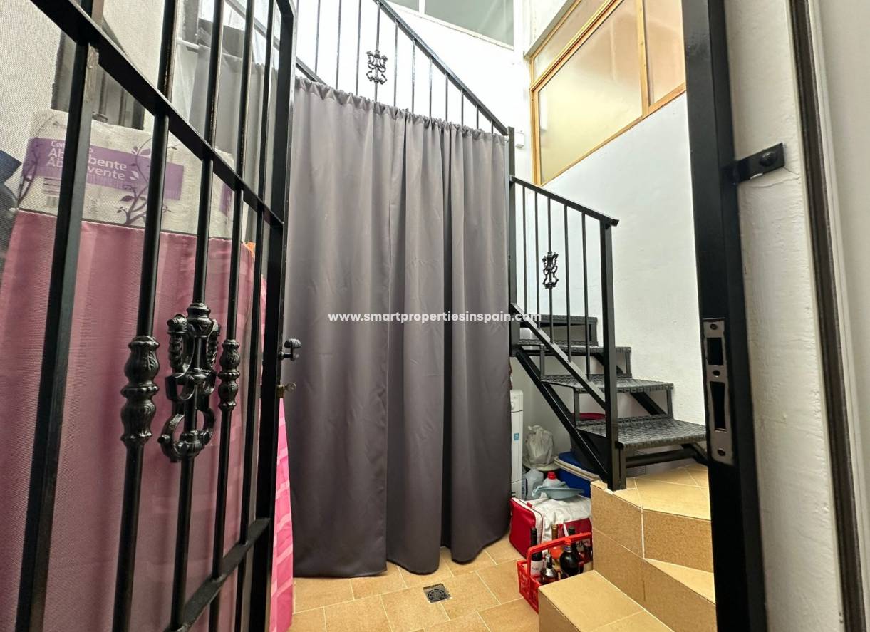 Reventa - Semi Detached Villa - La Marina - Urbanización La Marina