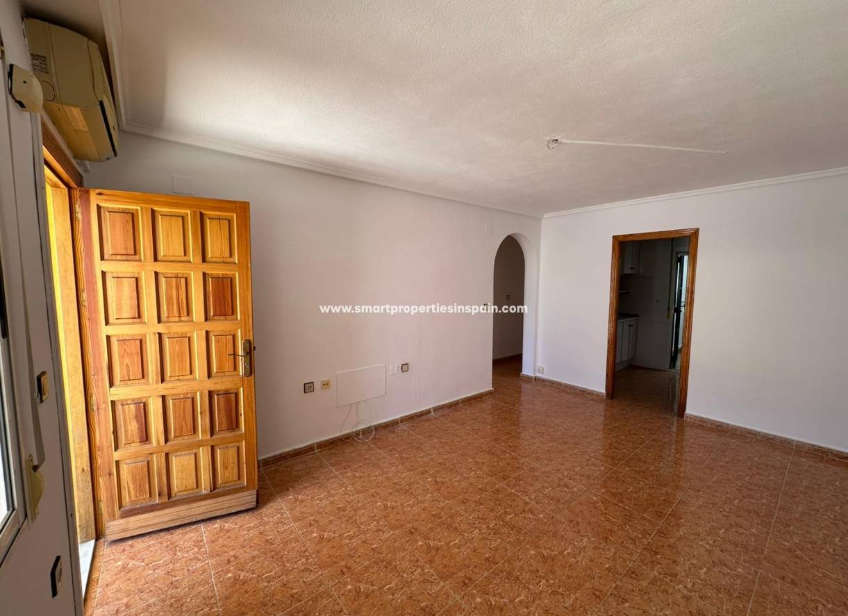 Reventa - Semi Detached Villa - La Marina - Urbanización La Marina