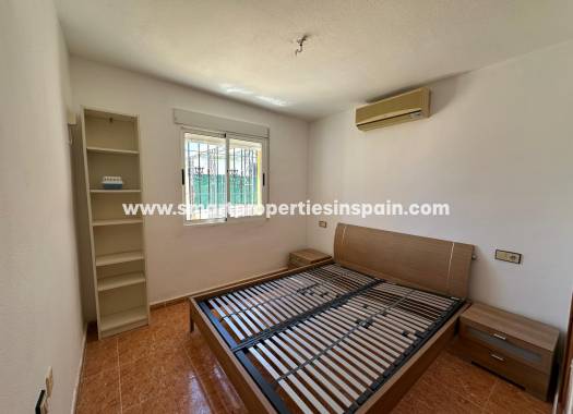 Reventa - Semi Detached Villa - La Marina - Urbanización La Marina
