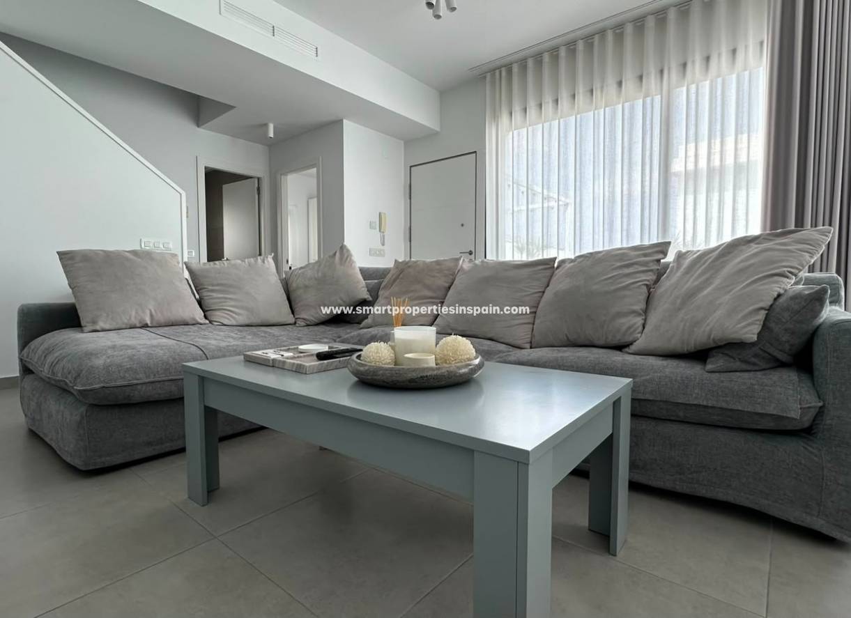 Reventa - Semi Detached Villa - La Marina - Urbanización La Marina