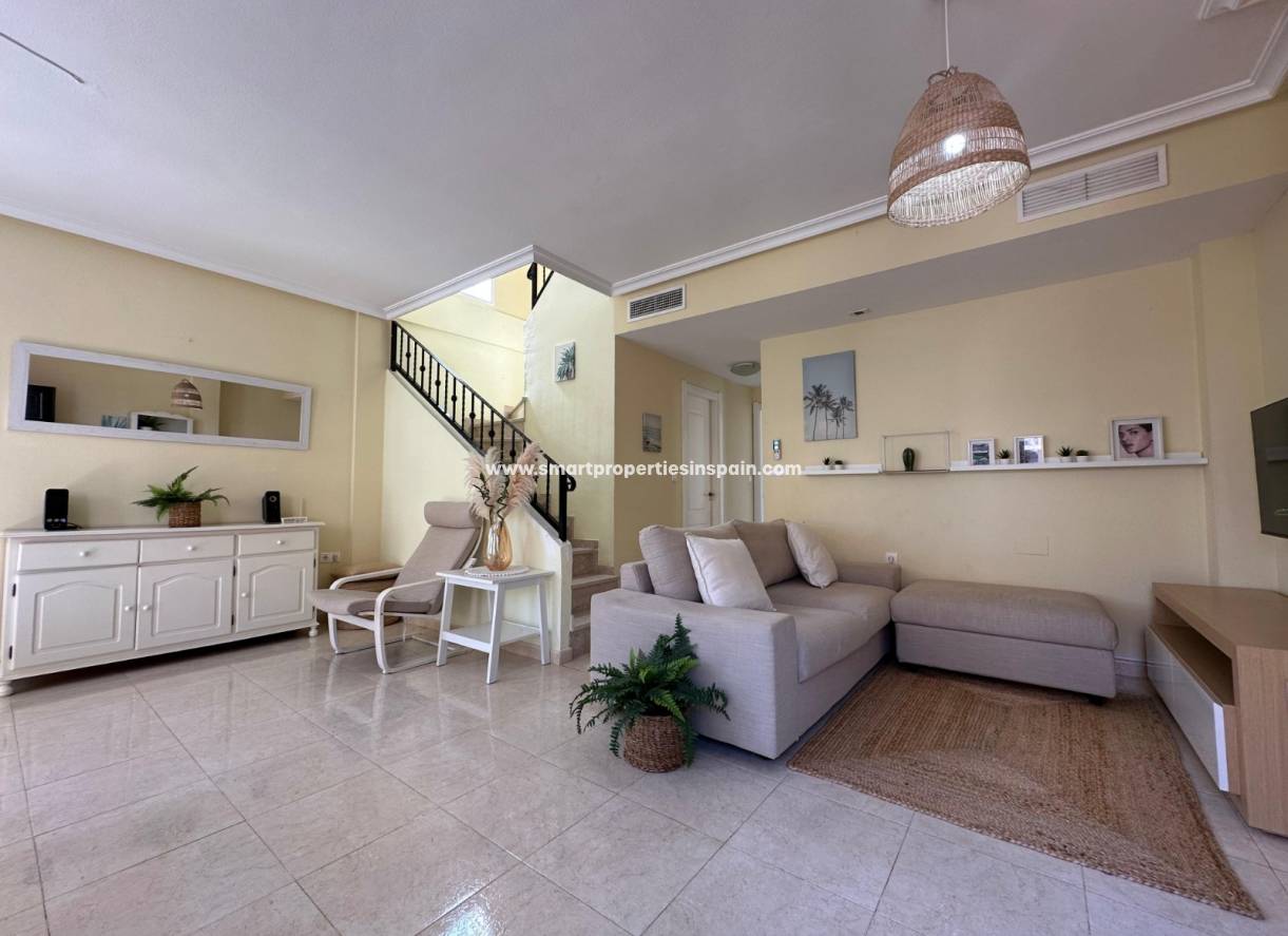 Reventa - Semi Detached Villa - La Marina - Urbanización La Marina