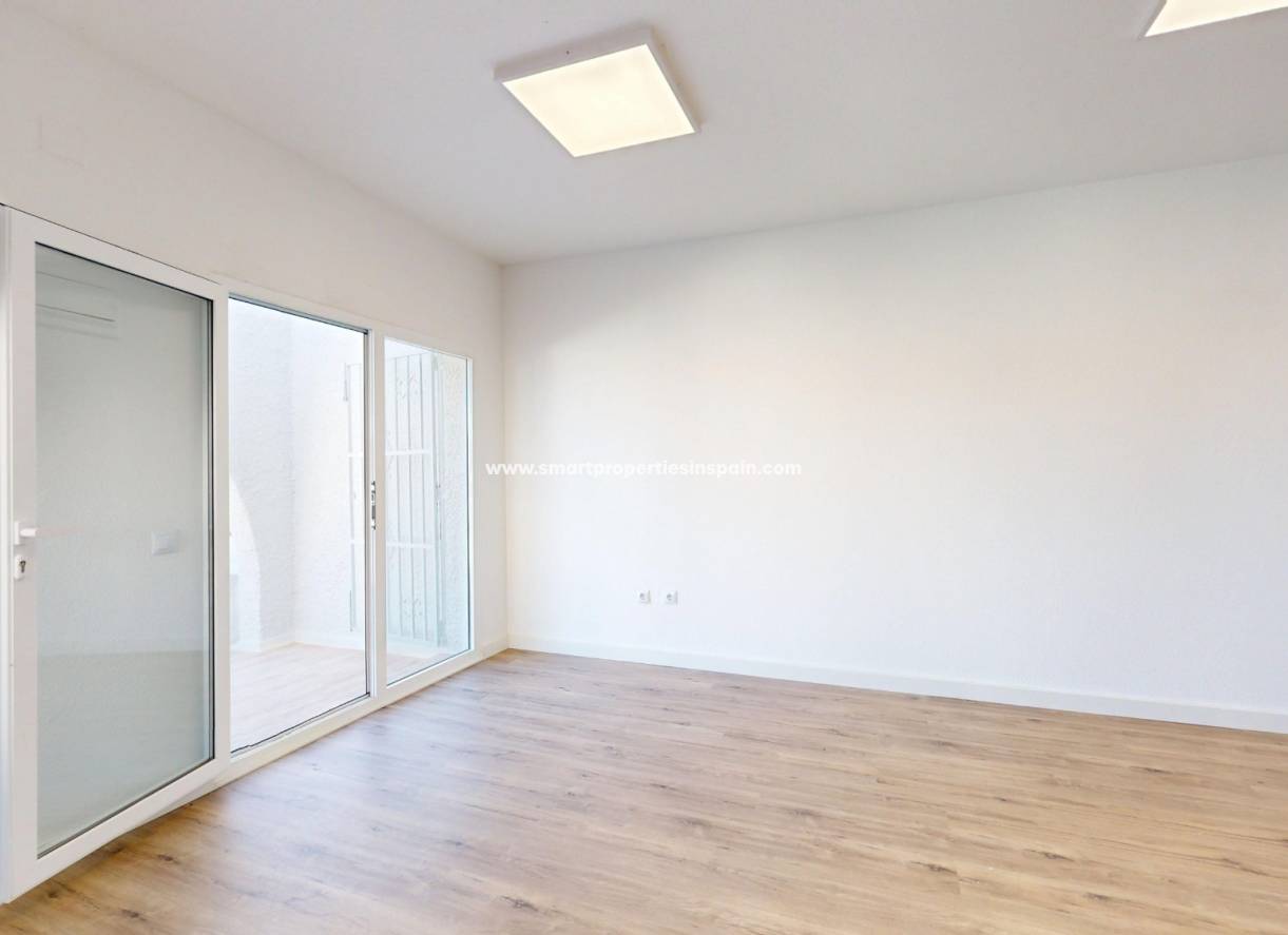 Reventa - Semi Detached Villa - San Miguel de Salinas