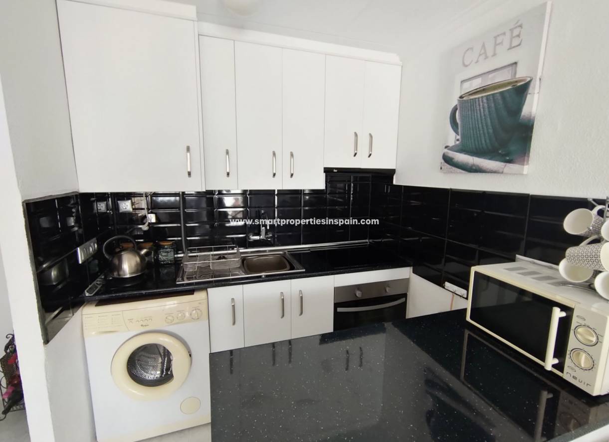 Reventa - Vivienda Adosada - La Marina - Urbanización La Marina