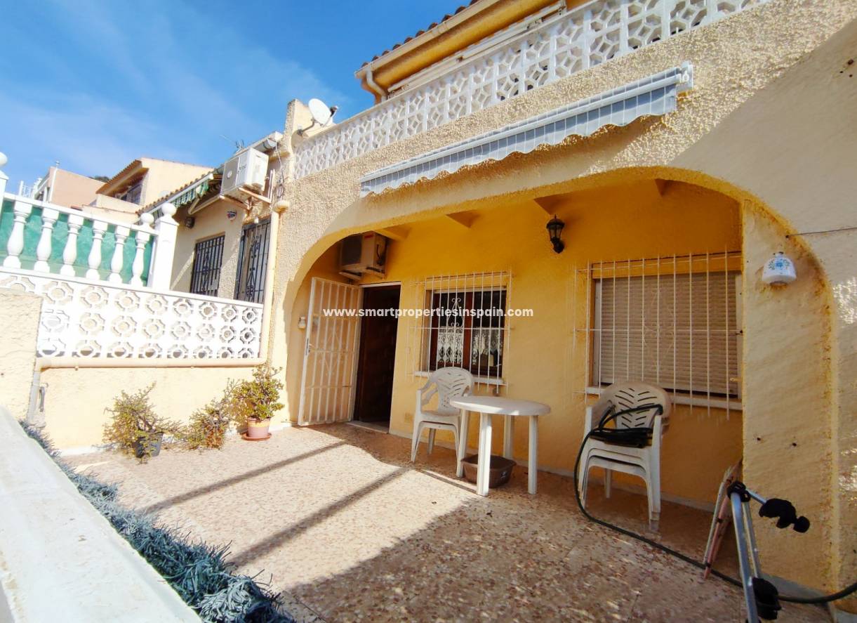 Reventa - Vivienda Adosada - La Marina - Urbanización La Marina