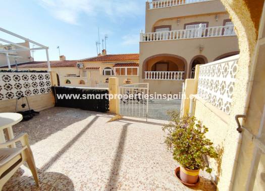 Reventa - Vivienda Adosada - La Marina - Urbanización La Marina