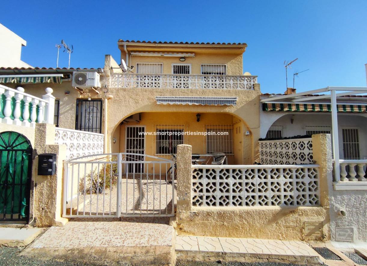 Reventa - Vivienda Adosada - La Marina - Urbanización La Marina