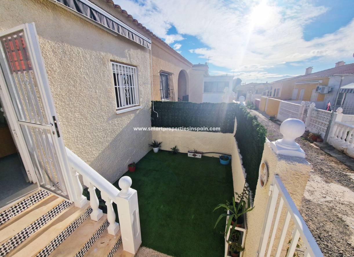Reventa - Vivienda Adosada - La Marina - Urbanización La Marina