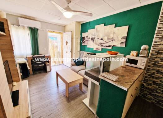 Reventa - Vivienda Adosada - La Marina - Urbanización La Marina