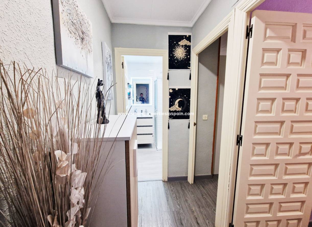 Reventa - Vivienda Adosada - La Marina - Urbanización La Marina