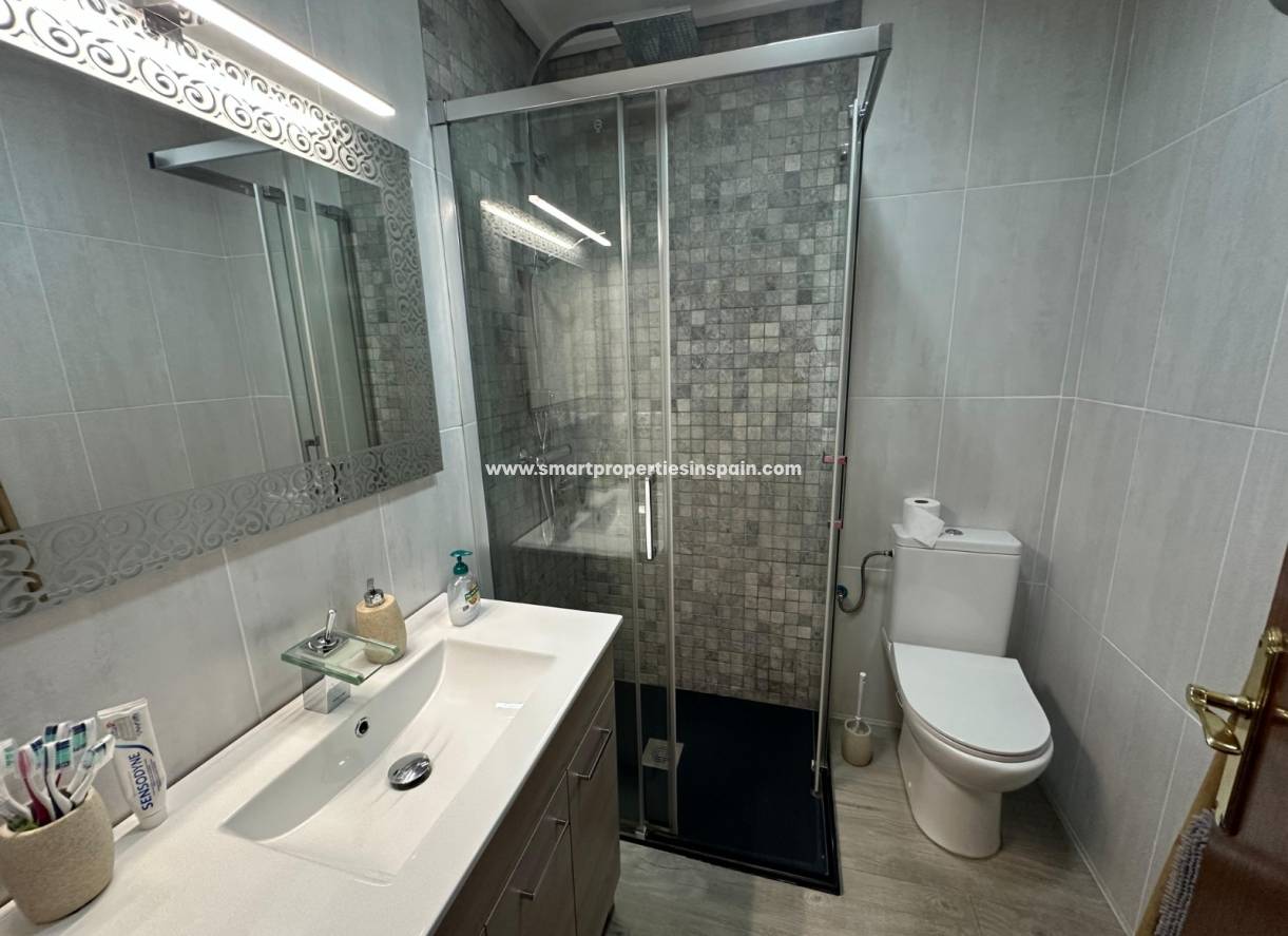 Reventa - Vivienda Adosada - La Marina - Urbanización La Marina